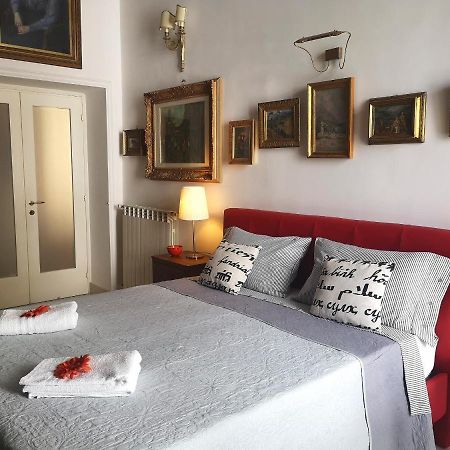 Suite Ottocento Napoletano Napoli Bagian luar foto