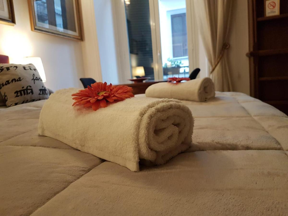 Suite Ottocento Napoletano Napoli Bagian luar foto