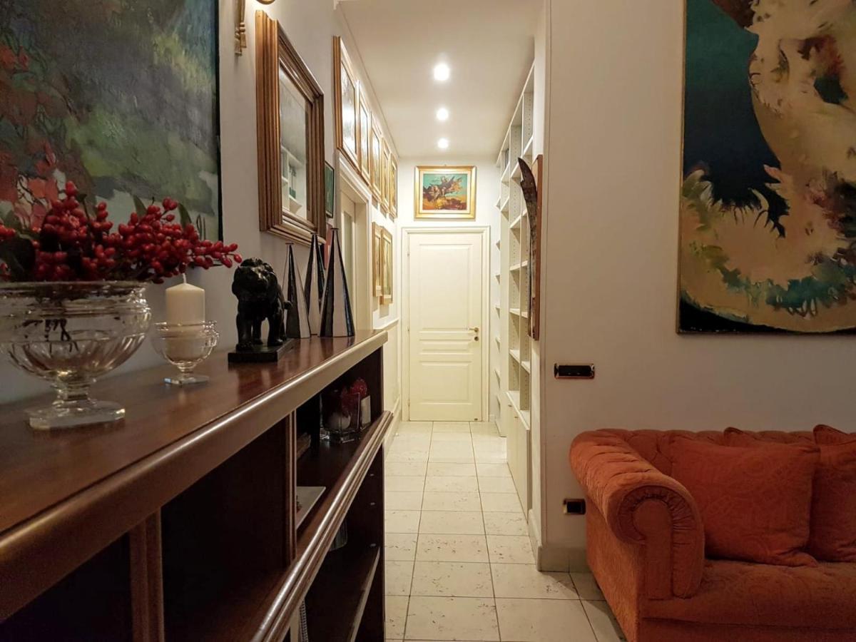 Suite Ottocento Napoletano Napoli Bagian luar foto