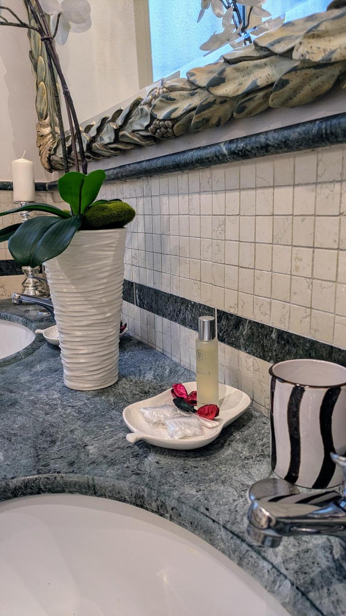 Suite Ottocento Napoletano Napoli Bagian luar foto